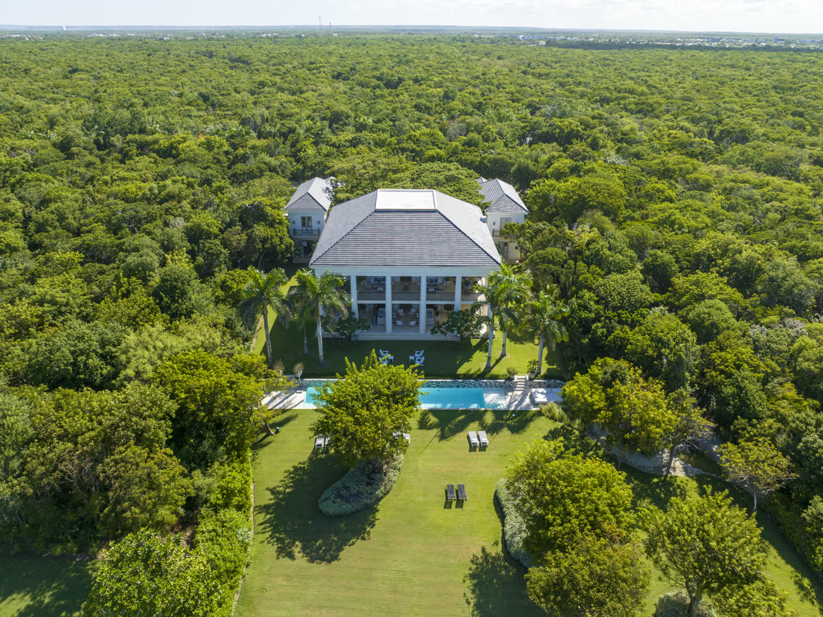 Private villa fronting the Corales golf course
